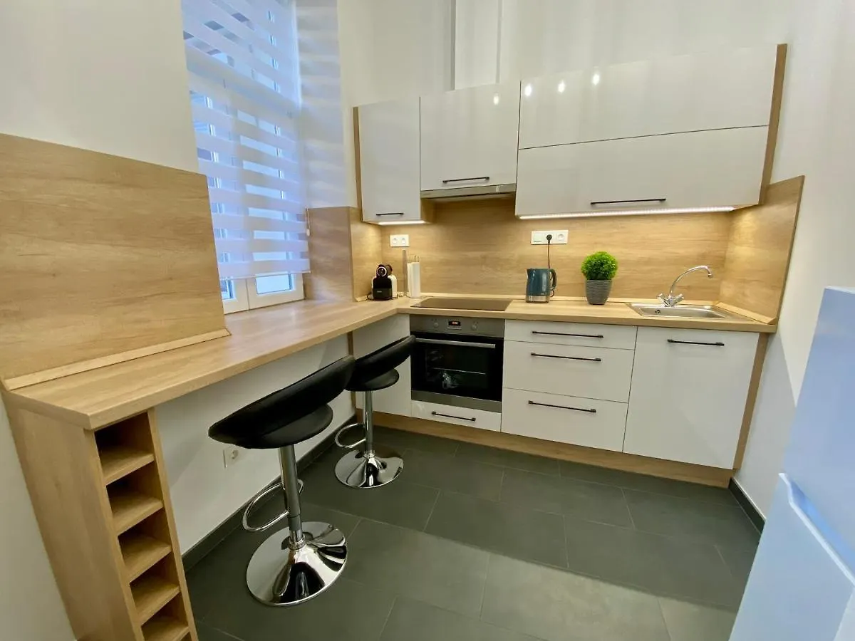 Sasfeszek Apartman  Apartman Szeged